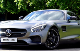 奔驰“挂倒档”