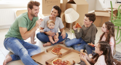 直播、AI赋能，美团披着荆棘前行