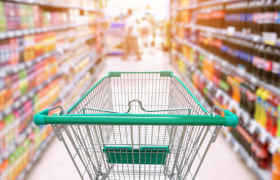 Costco疯狂扩张，沃尔玛们大撤退