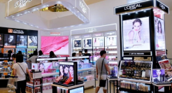 86%！高端美妆“垄断”百货购物中心