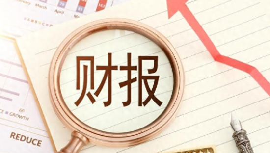 半年报里三只松鼠，正在迎来触底反弹时刻？