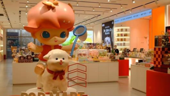 泡泡玛特这一年：更大的梦想，更艰难的路