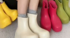 丑鞋当道，这次不是洞门