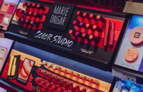 谁“杀死”了国货彩妆？