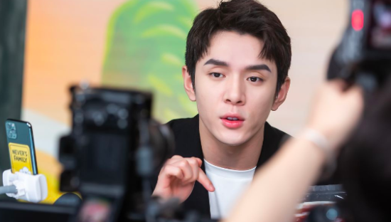 李佳琦变了吗？