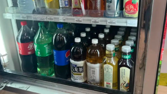 1L“屌丝饮料”，收割年轻人