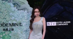 CEO周扬青，牵手“贵妇”雅诗兰黛？