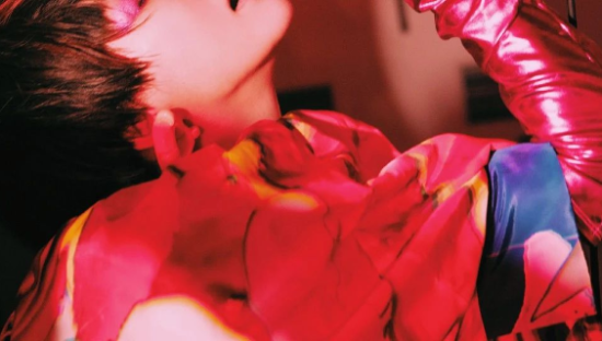 小S代言卫生巾过于炸裂，网友：绝经了都想要...