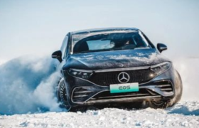 不坑穷人的奔驰，“折戟”电动车