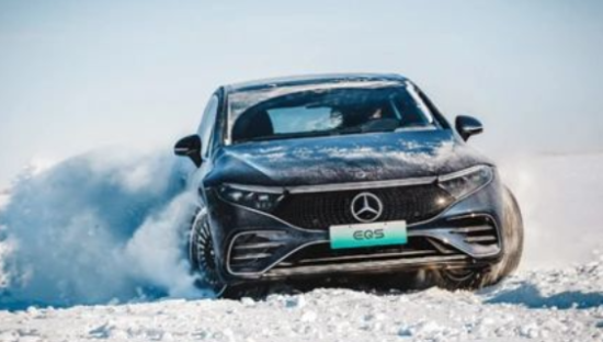 不坑穷人的奔驰，“折戟”电动车