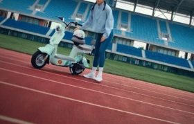 全网群嘲的“跨栏女神”，把雅迪坑惨了？！