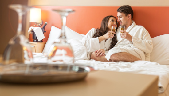 ​暴涨的假期住宿价格，平台的锅？