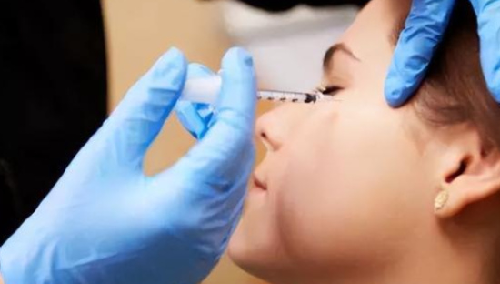 一针2万，谁在为“童颜针”买单？