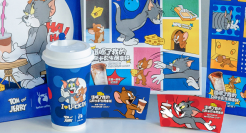 “猫鼠”联名火了？瑞幸上新童年回忆杯