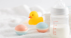 母婴市场，正拼命“向上爬”