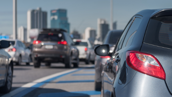 问界VS理想：新能源车淘汰赛巅峰对决打响