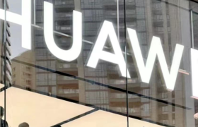 章子怡汪峰官宣离婚，iPhone15惨背锅