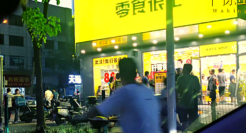 县城零食店扎堆，小镇创业者不够用了