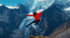 “精致抠”的年轻人，捧红冲锋衣