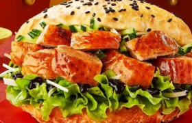 现烤汉堡，越“烙”越香？