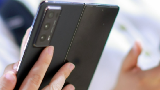 独立、蛰伏与问鼎，荣耀走向世界