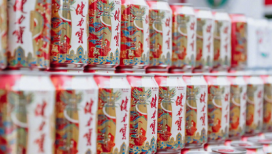 昔日“饮料之王”，靠卖股份重回巅峰？