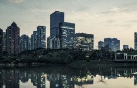 一线城市房租跳水：年轻人躺了，房东急了