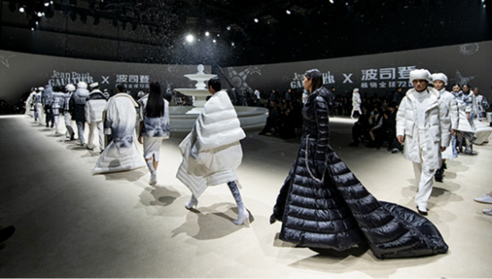 羽绒服刺客，波司登劝退年轻人？