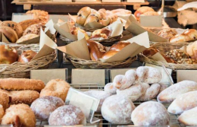 “2元面包店，月入14万”，低价时代的新商机？