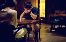 精品咖啡，被9块9逼到角落