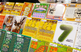 千万人涌进彩票直播间，刮刮乐成流量密码