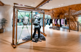 12000元！龙年限定款一件难求，始祖鸟凭什么？