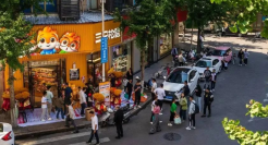 抖音意外“救”了三只松鼠