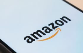 三十岁的亚马逊，遭遇淘宝式困境