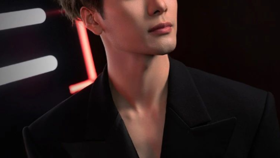 比杜蕾斯还野！王嘉尔口红广告翻车笑疯了