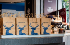 瑞幸更想成为蜜雪冰城，而不是星巴克