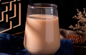 被卷跑的台式奶茶，又在海外与新茶饮狭路相逢