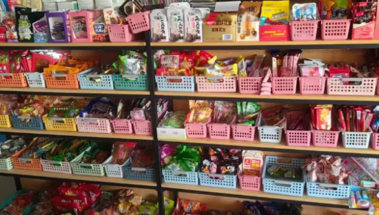 文具店卖零食，好生意还是烂摊子？