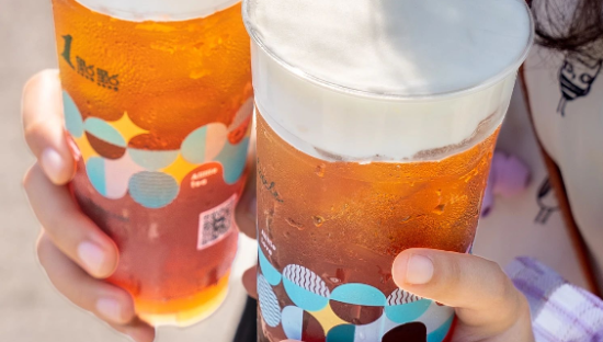 春晚“失误最严重”的节目，竟然让“过气奶茶”翻红了