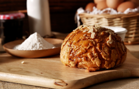 烘焙品牌相继倒下，好利来凭什么活得好好的？