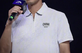 因“私密照”被封杀的奥运男神，竟靠安踏复出了？