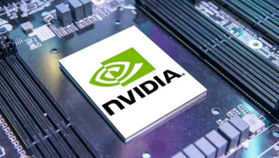 英伟达市值逼近2万亿美元：AI送水人的胜利