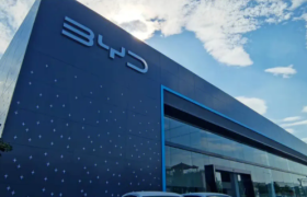 比亚迪仅花20万，让全国人后悔没开比亚迪！？