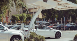 新能源汽车的2024：地狱开局，如何杀出一个春天？