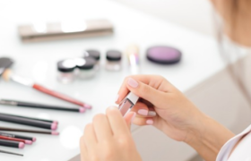 曾被LVMH收购，如今退出中国，昔日网红彩妆鼻祖沦为“弃子”