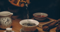 一年新增2万家！「新中式茶馆」爆火背后，到底谁在赚钱？