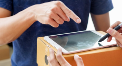 “快递新规”争议背后：谁在害怕送货上门？