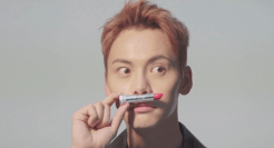 美宝莲：被嫌弃的少女时代眼泪