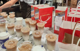 谁是瑞幸、星巴克和库迪们的共同「对手」？