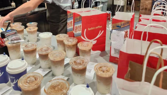 谁是瑞幸、星巴克和库迪们的共同「对手」？